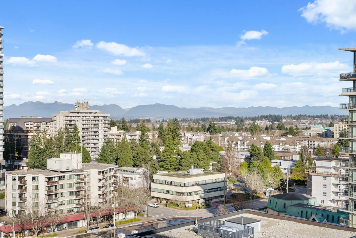 Outdoor Deck Photo of 1302 1441 Johnston Road, White Rock, BC
