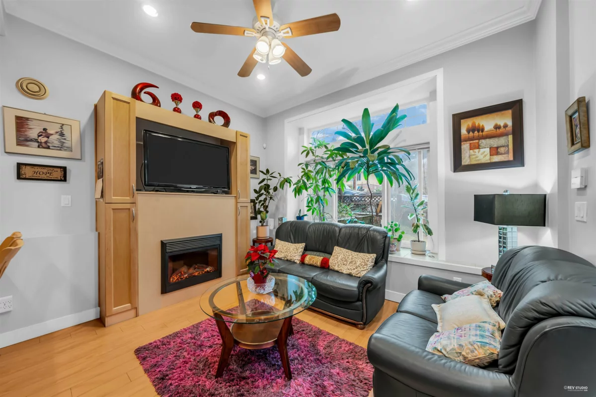 Living Room Photo of 312 Strand Avenue, New Westminster, BC