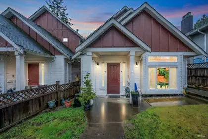 312 Strand Avenue, New Westminster, BC, West End NW — 6 bed half duplex for sale