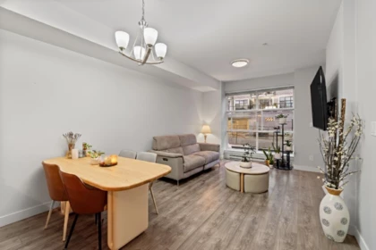 Family Room Photo of 208 827 Roderick Avenue, Coquitlam, BC