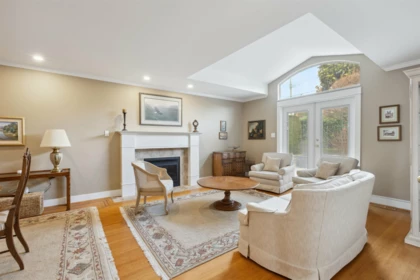1274 Esquimalt Avenue, West Vancouver, BC