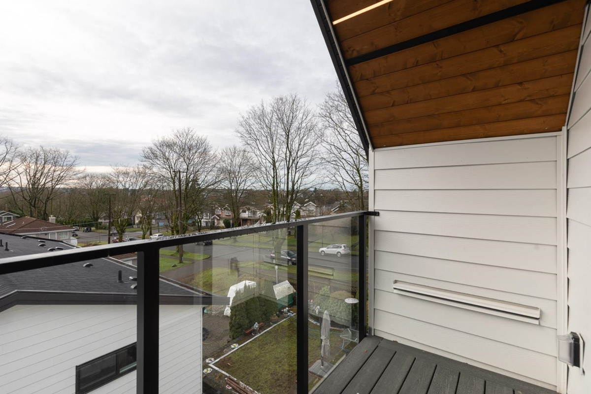 Staircase Photo of 2 3508 E Pender Street, Vancouver, BC