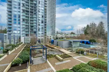 Powder Room Photo of 301 13696 100 Avenue, Surrey, BC