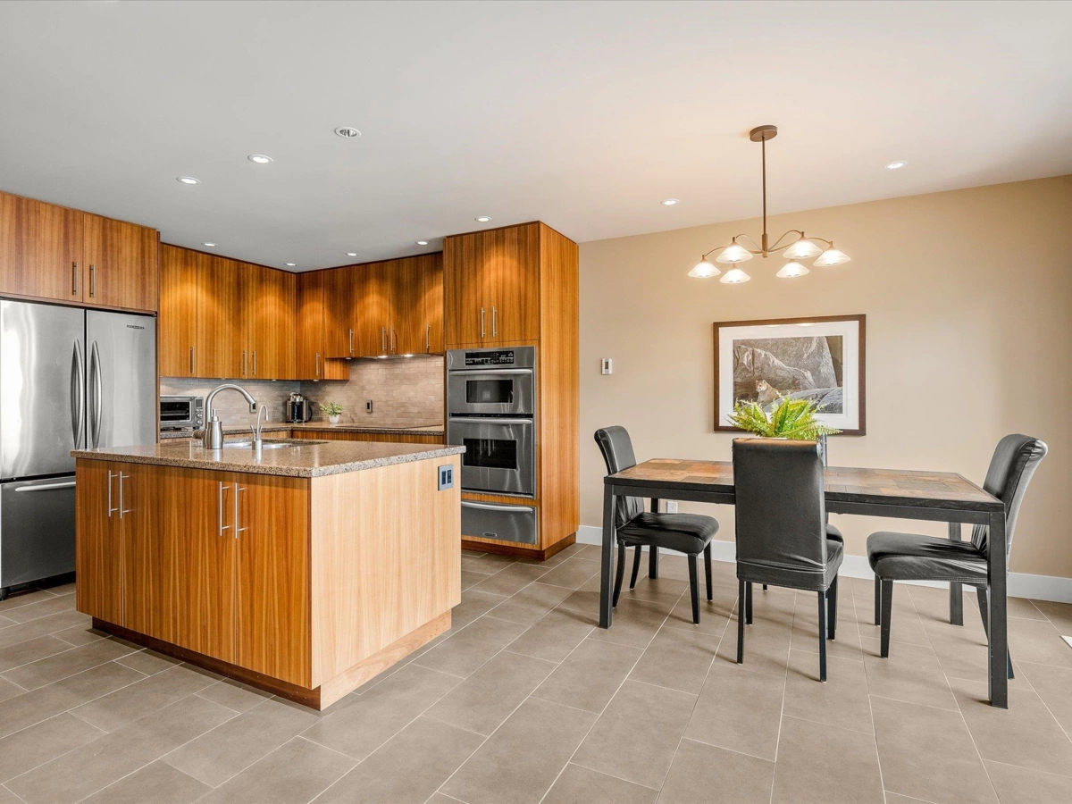 Breakfast Nook Photo of 36 6125 Eagle Drive, Whistler, BC