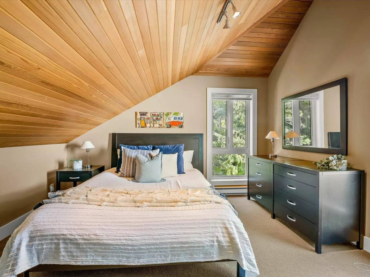 Hallway Photo of 36 6125 Eagle Drive, Whistler, BC