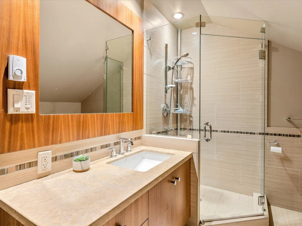 Laundry Room Photo of 36 6125 Eagle Drive, Whistler, BC