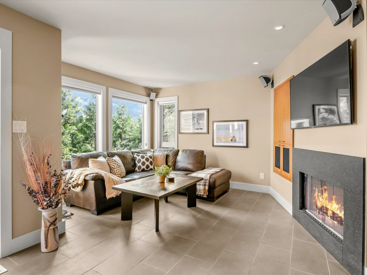 Primary Bathroom Photo of 36 6125 Eagle Drive, Whistler, BC