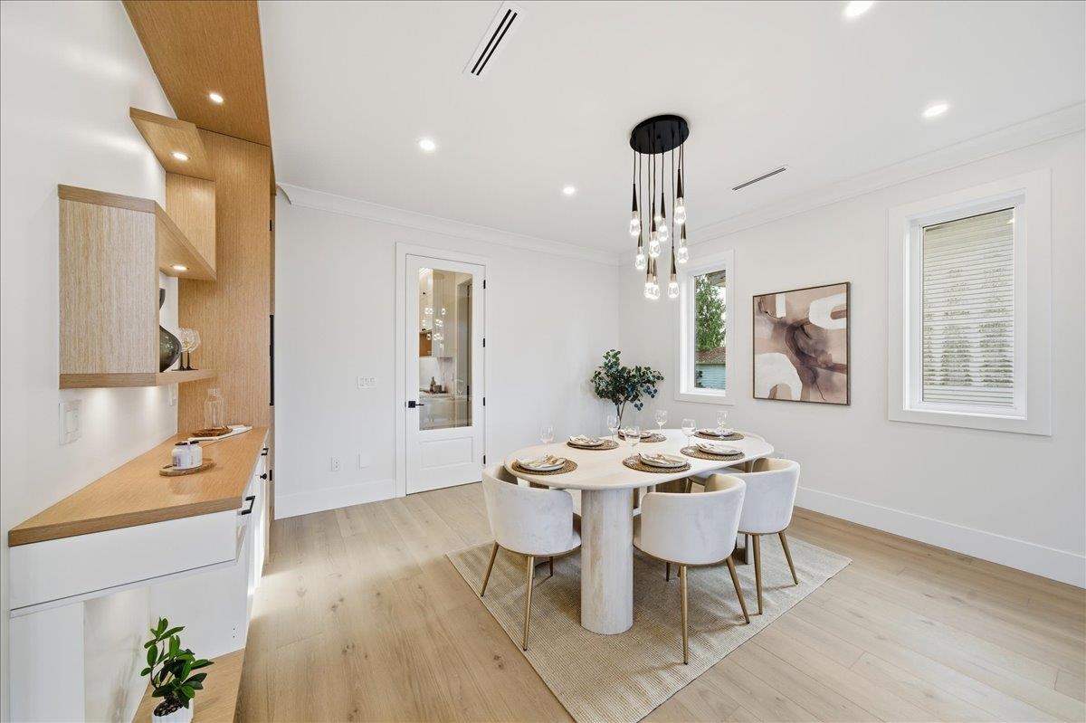 Breakfast Nook Photo of 821 Porter Street, Coquitlam, BC