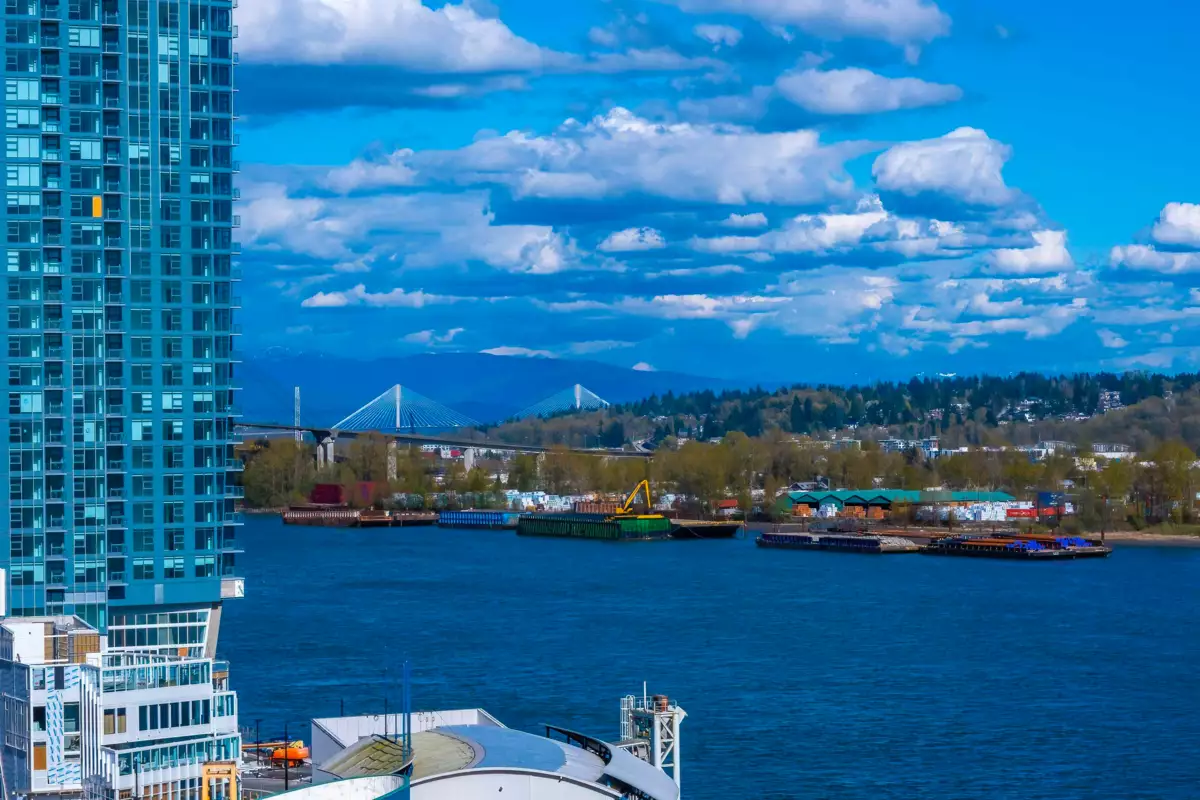 Hallway Photo of 1509 908 Quayside Drive, New Westminster, BC