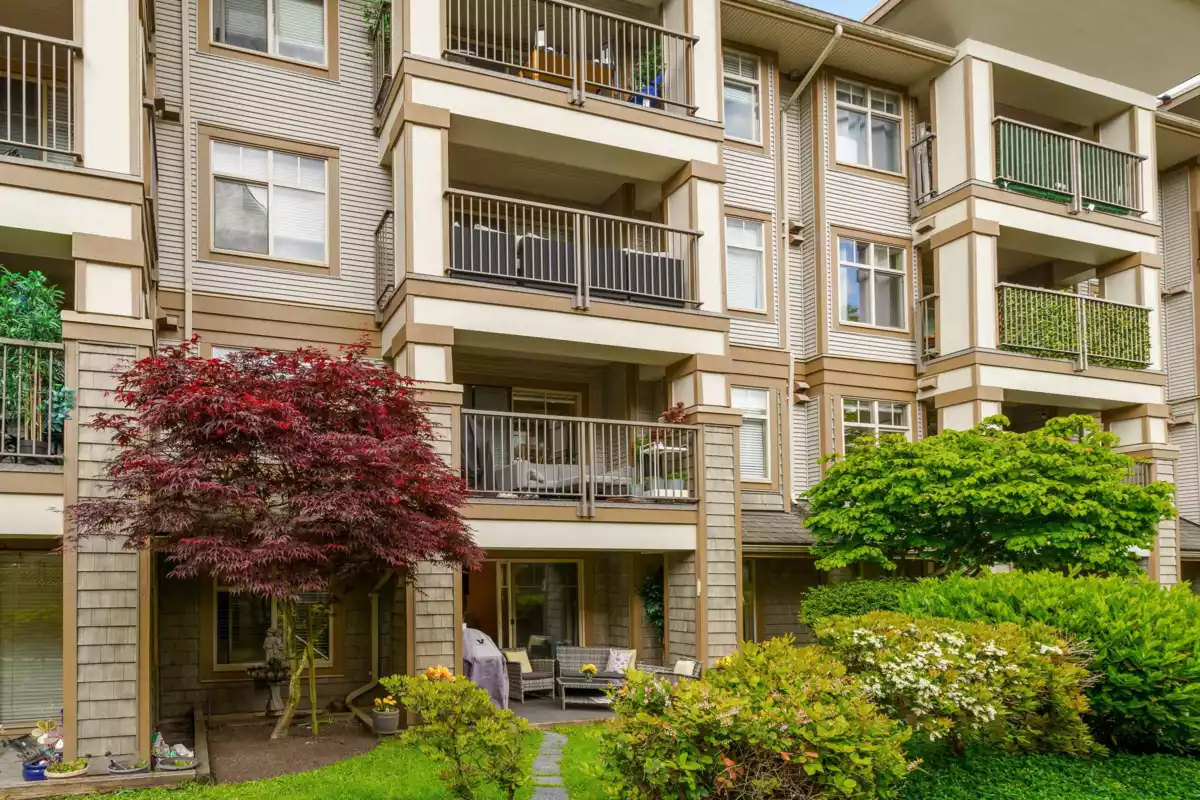 Front Yard Photo of 120 12238 224 Street, Maple Ridge, BC