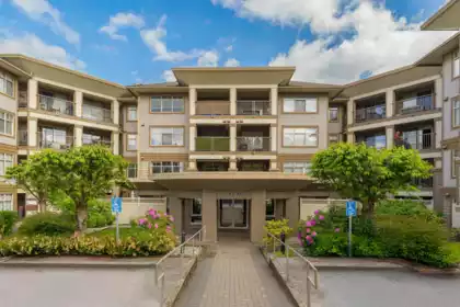 120 12238 224 Street, Maple Ridge, BC, East Central — 2 bed apartment/condo for sale