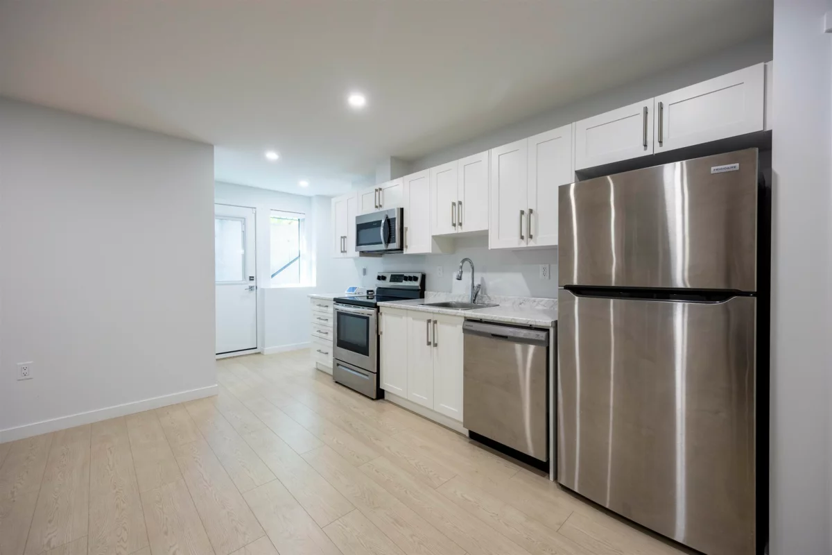 Swimming Pool Photo of 20530 77a Avenue, Langley, BC