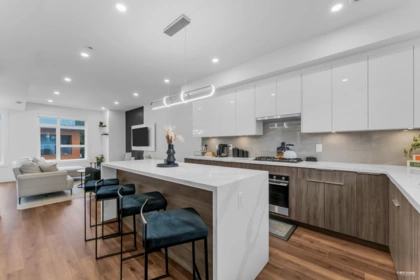 33 5858 132 Street, Surrey, BC