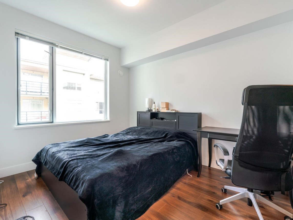 Primary Bathroom Photo of 361 5355 Lane Street, Burnaby, BC