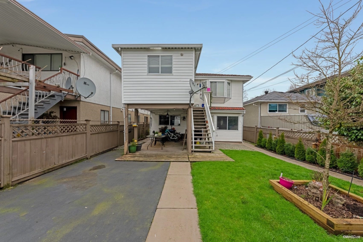 Community Amenities Photo (Clubhouse) of 3450 Monmouth Avenue, Vancouver, BC