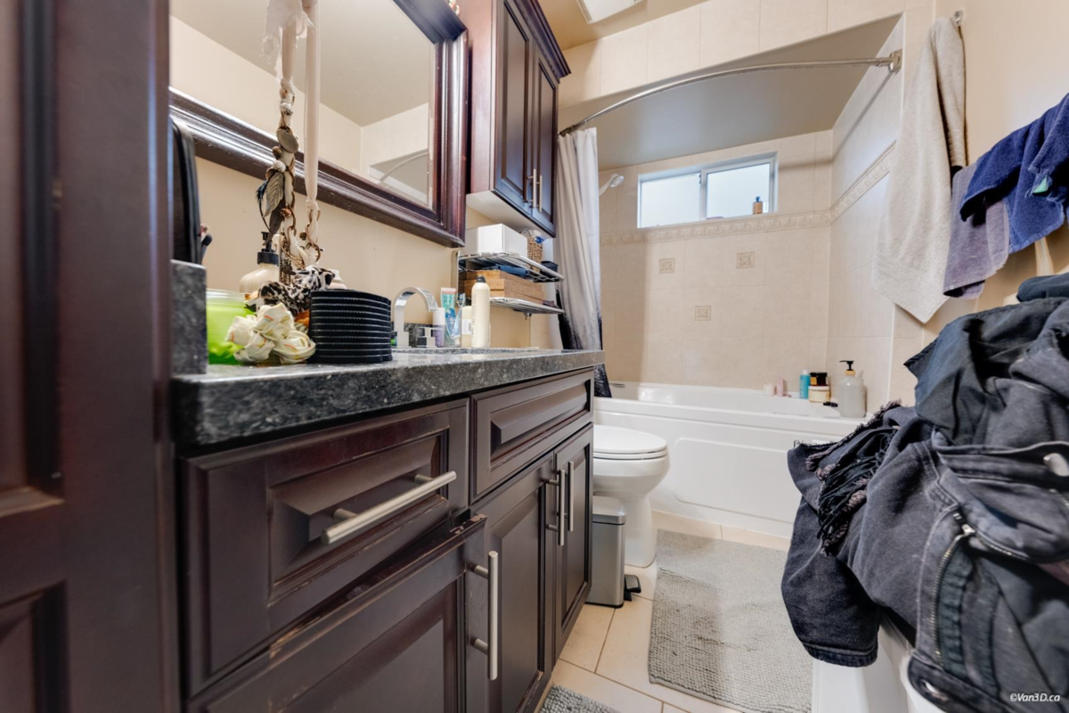 Garden / Landscaping Photo of 3450 Monmouth Avenue, Vancouver, BC