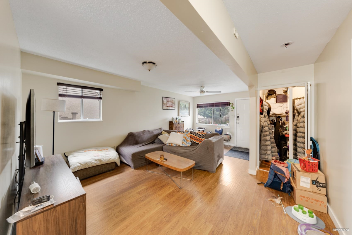 Outdoor Deck Photo of 3450 Monmouth Avenue, Vancouver, BC