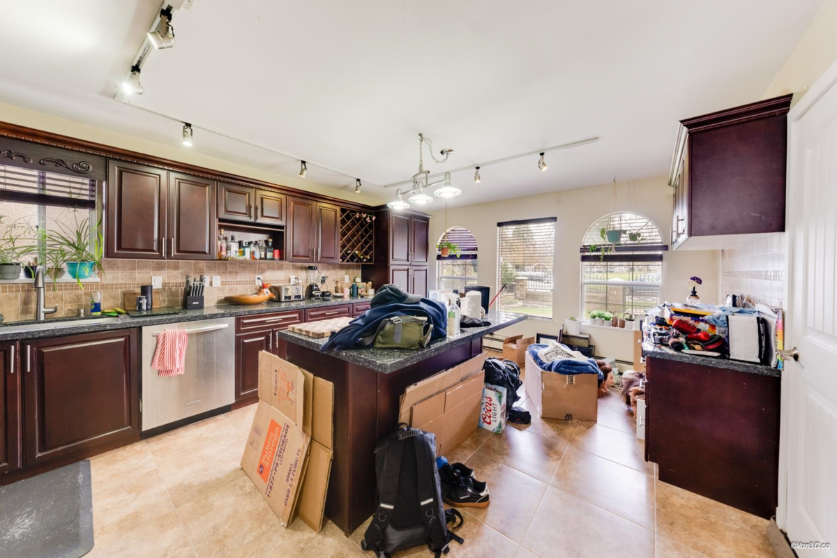 Staircase Photo of 3450 Monmouth Avenue, Vancouver, BC