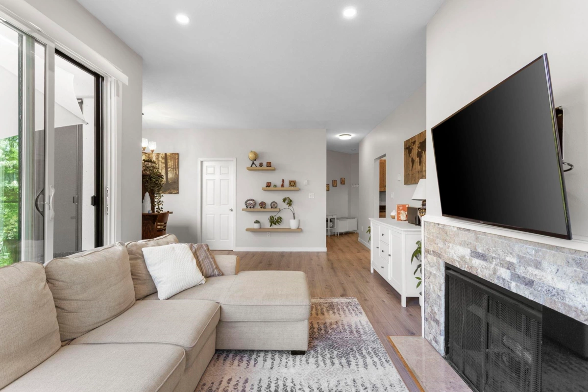 Breakfast Nook Photo of 426 1150 Quayside Drive, New Westminster, BC