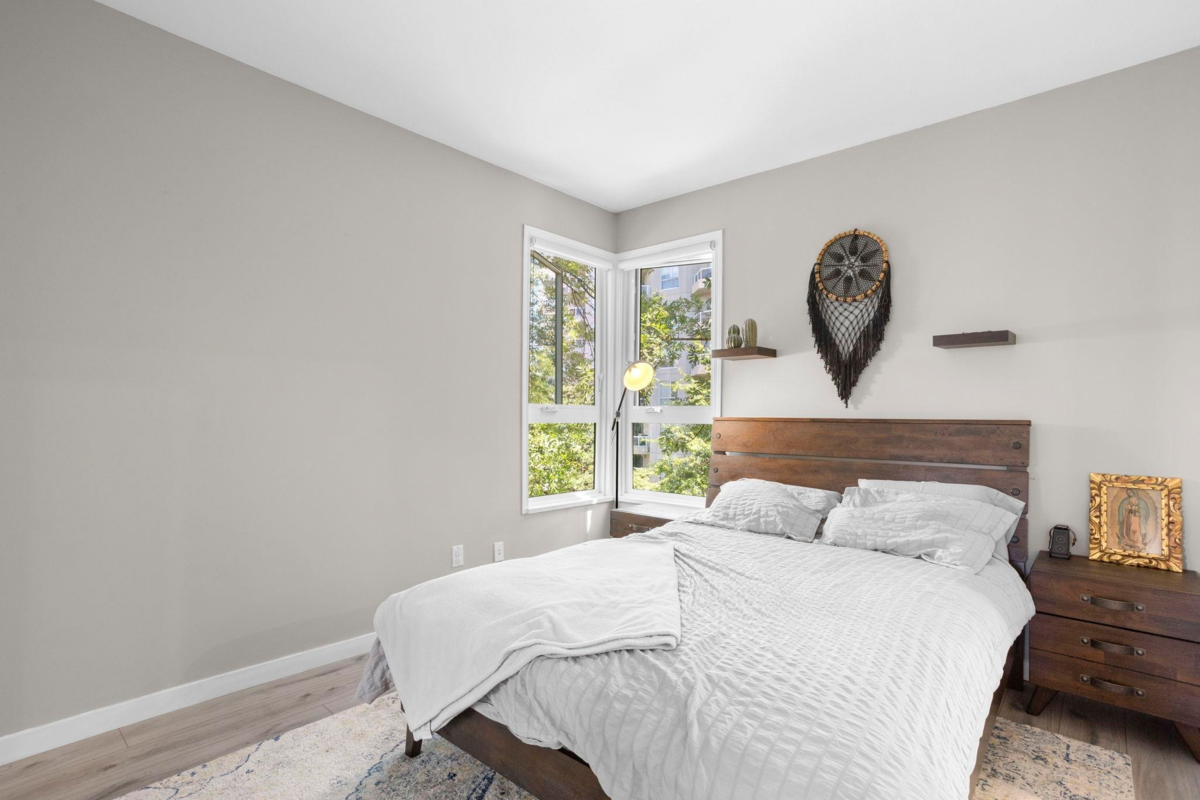 Powder Room Photo of 426 1150 Quayside Drive, New Westminster, BC