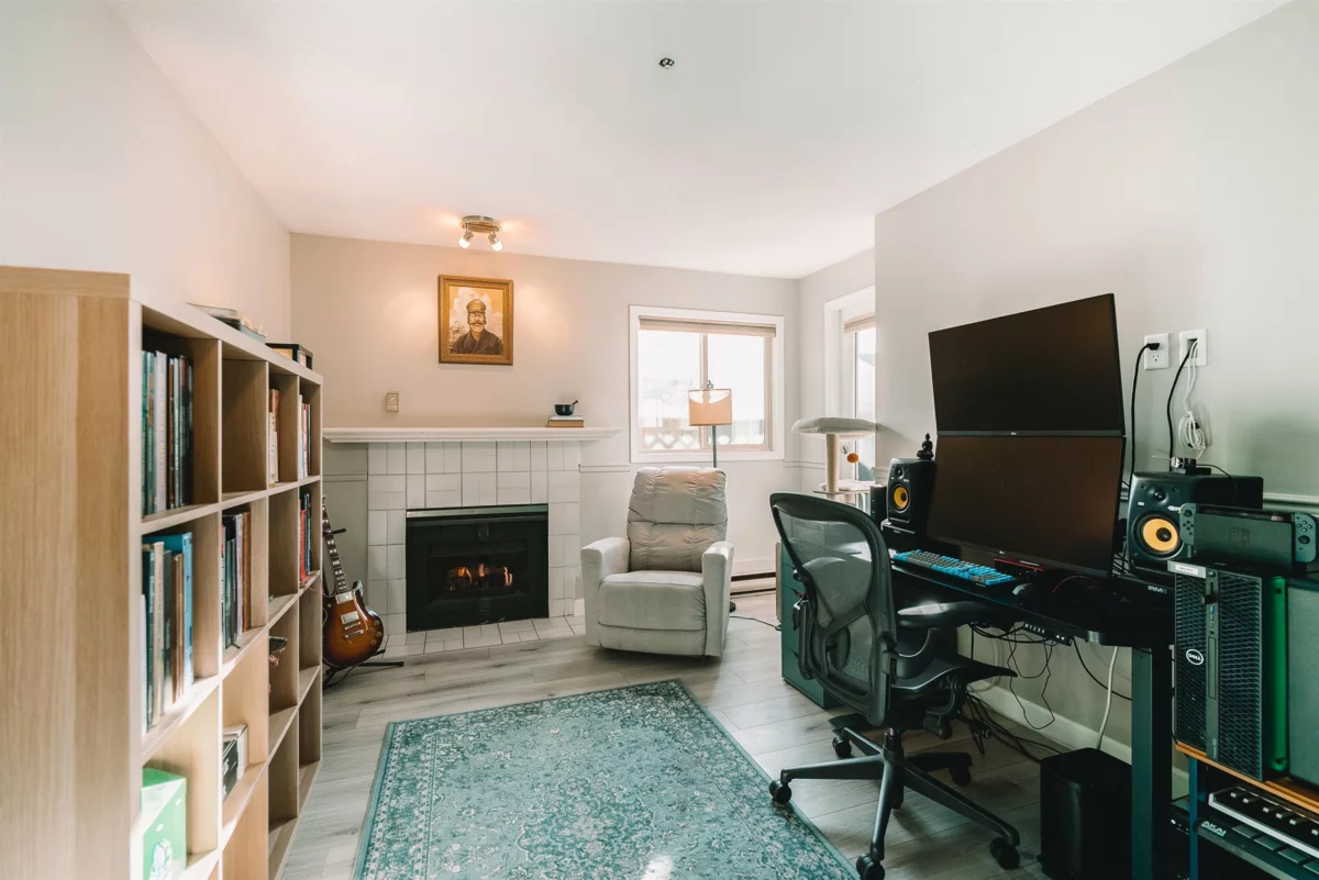 Backyard Photo of 102 1516 E 1st Avenue, Vancouver, BC