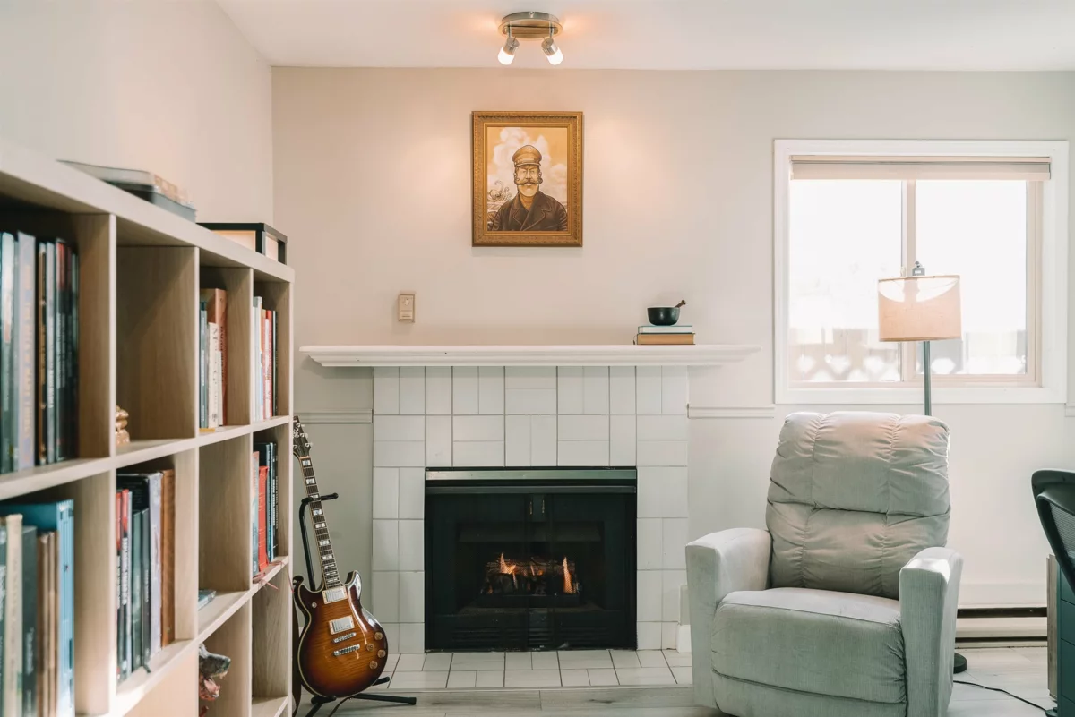 Front Yard Photo of 102 1516 E 1st Avenue, Vancouver, BC