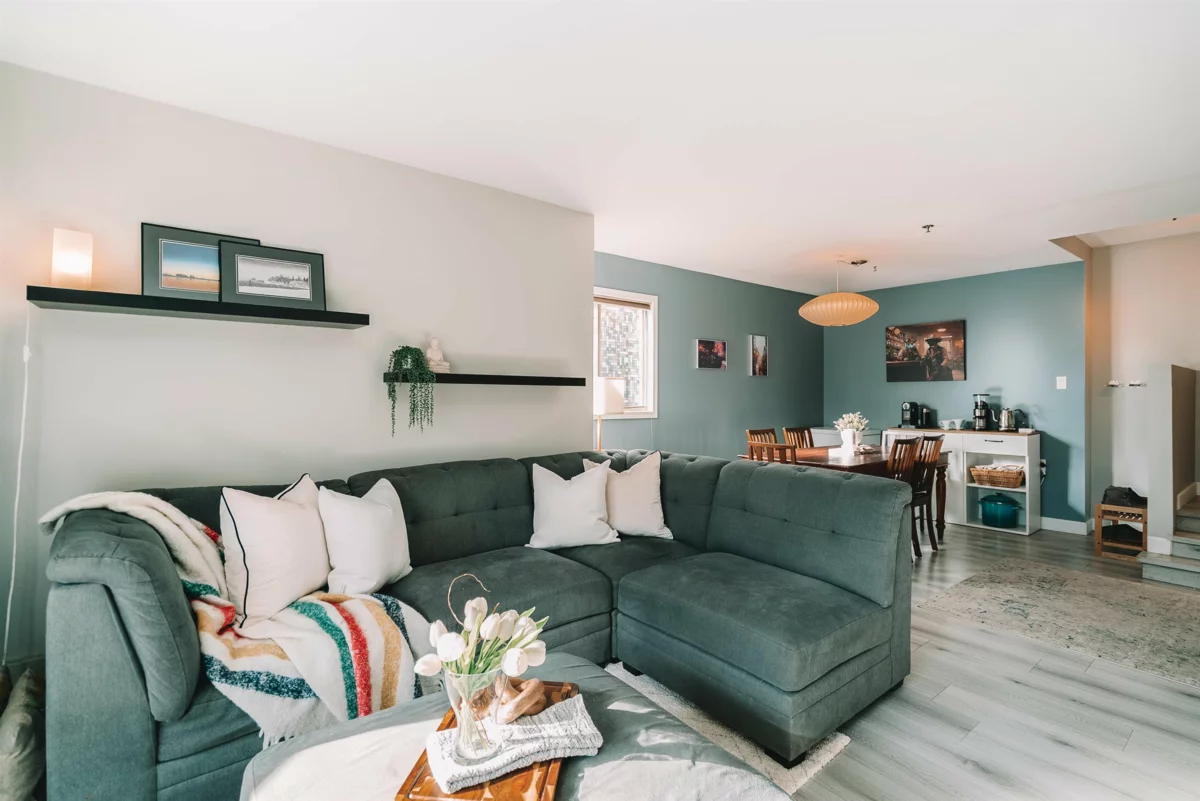 Guest Bathroom Photo of 102 1516 E 1st Avenue, Vancouver, BC