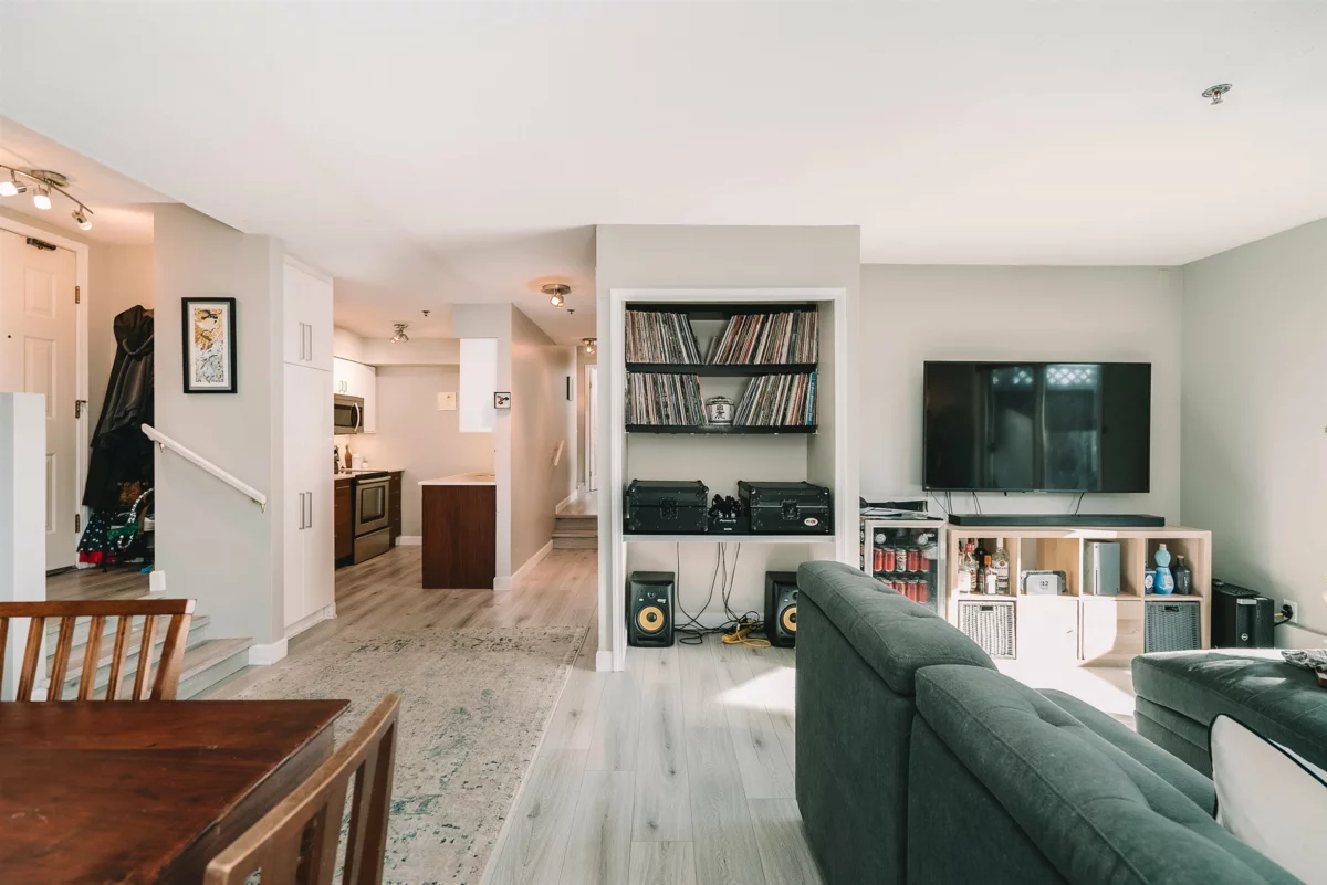 Office / Den Photo of 102 1516 E 1st Avenue, Vancouver, BC