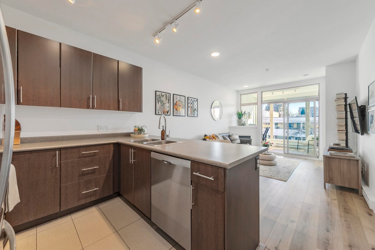 Family Room Photo of 206 688 E 17th Avenue, Vancouver, BC