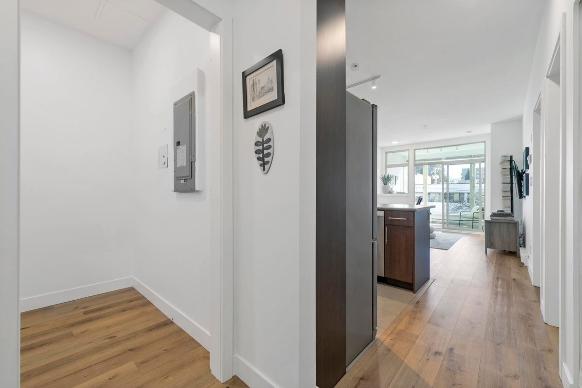 Living Room Photo of 206 688 E 17th Avenue, Vancouver, BC