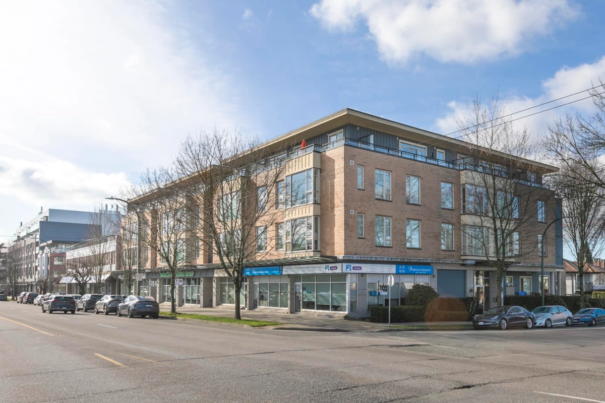 Outdoor Kitchen Photo of 206 688 E 17th Avenue, Vancouver, BC
