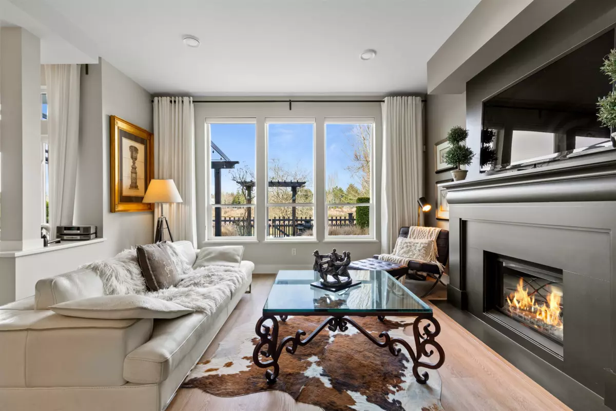 Family Room Photo of 14279 37 Avenue, Surrey, BC