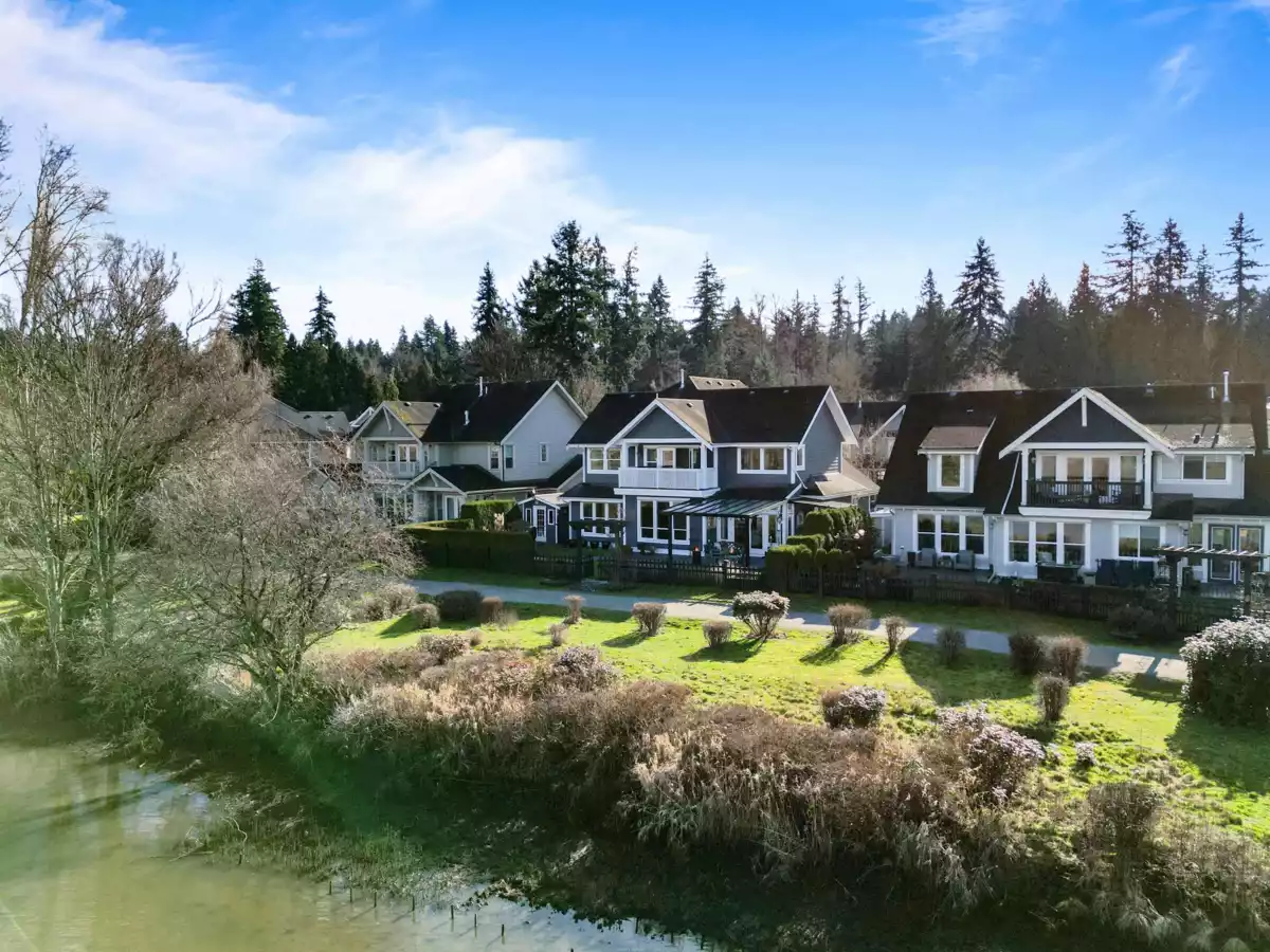 Guest Bathroom Photo of 14279 37 Avenue, Surrey, BC