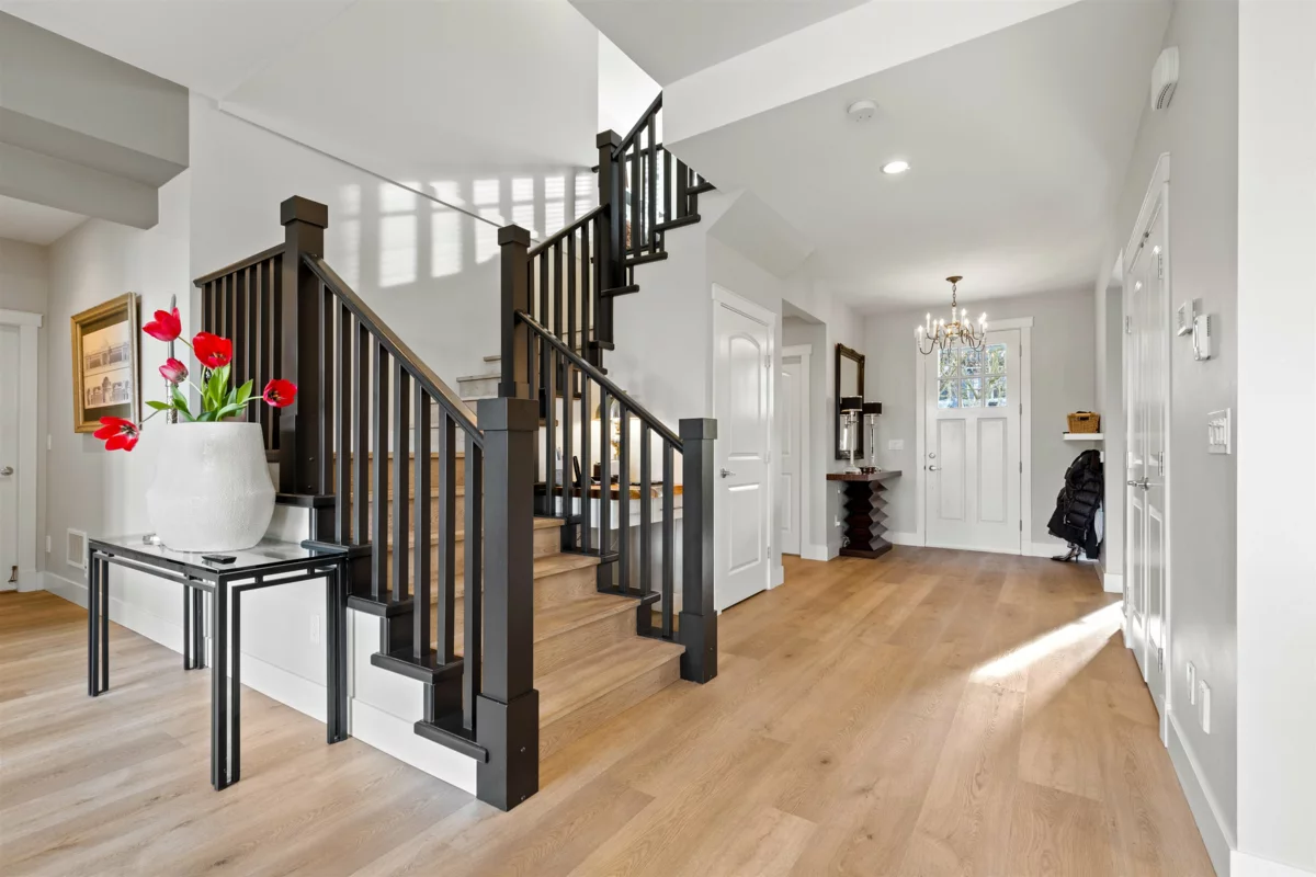 Living Room Photo of 14279 37 Avenue, Surrey, BC