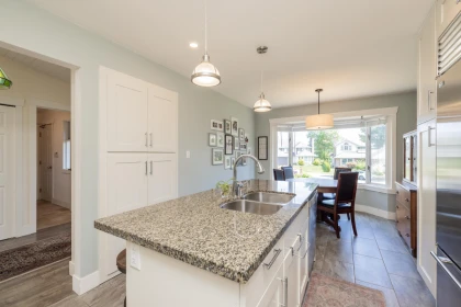 32558 Murray Avenue, Abbotsford, BC, Abbotsford — Single Family Residence for sale
