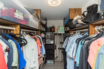 Mudroom Photo of 32558 Murray Avenue, Abbotsford, BC