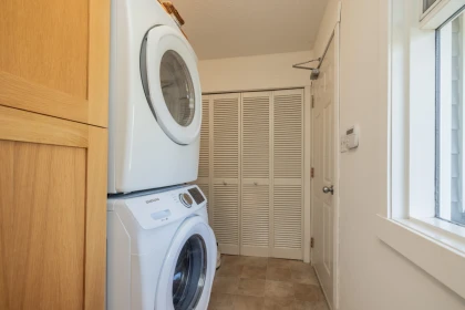 Powder Room Photo of 32558 Murray Avenue, Abbotsford, BC