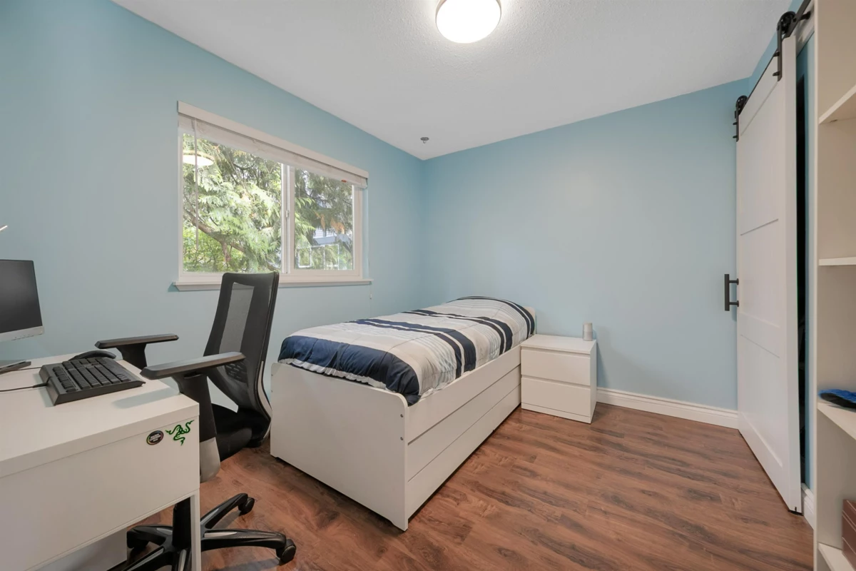 Bedroom 3 Photo of 41 2986 Coast Meridian Road, Port Coquitlam, BC