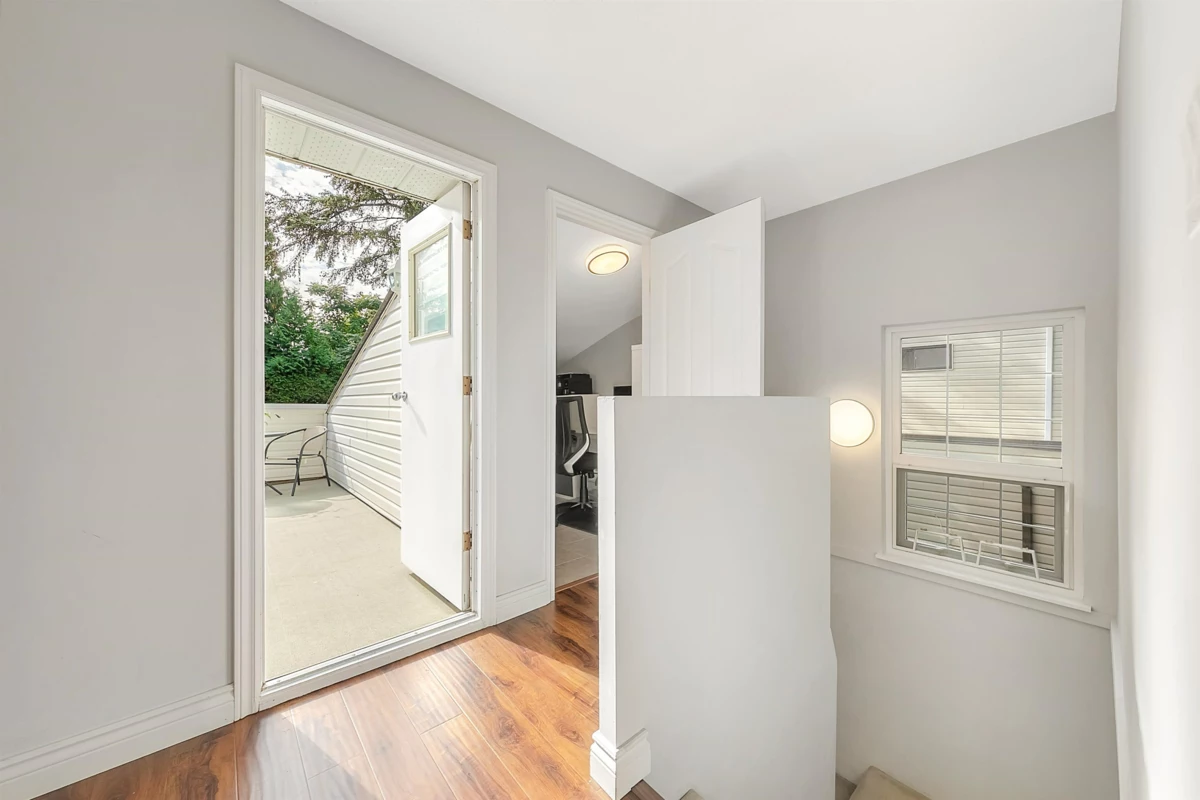 Powder Room Photo of 41 2986 Coast Meridian Road, Port Coquitlam, BC