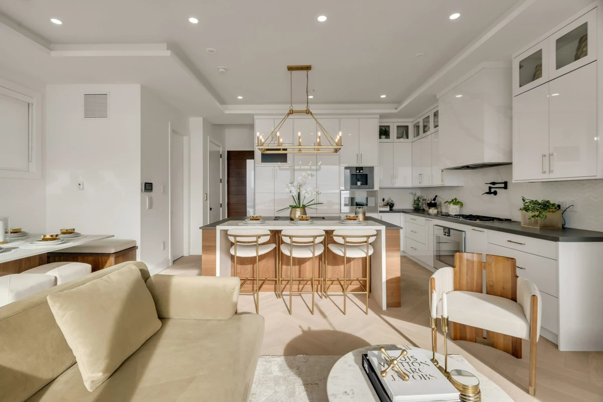 Bedroom 3 Photo of 15377 Marine Drive, White Rock, BC