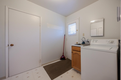 Breakfast Nook Photo of 4638 53 Street, Delta, BC