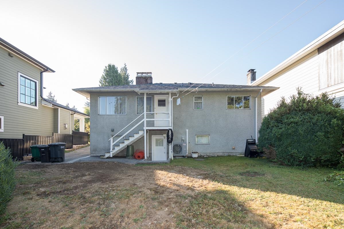 Front Yard Photo of 7985 Rosewood Street, Burnaby, BC