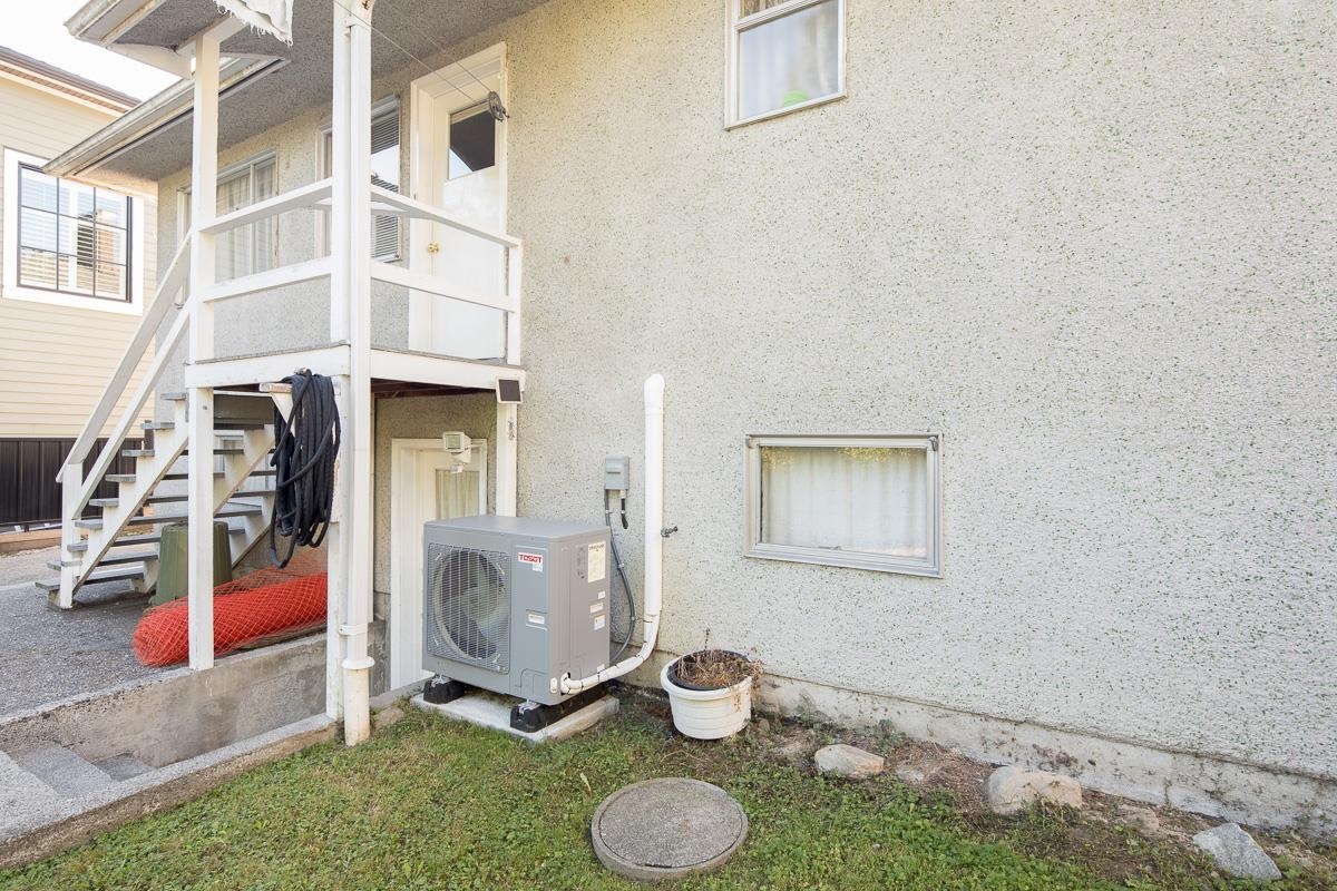 Garden / Landscaping Photo of 7985 Rosewood Street, Burnaby, BC