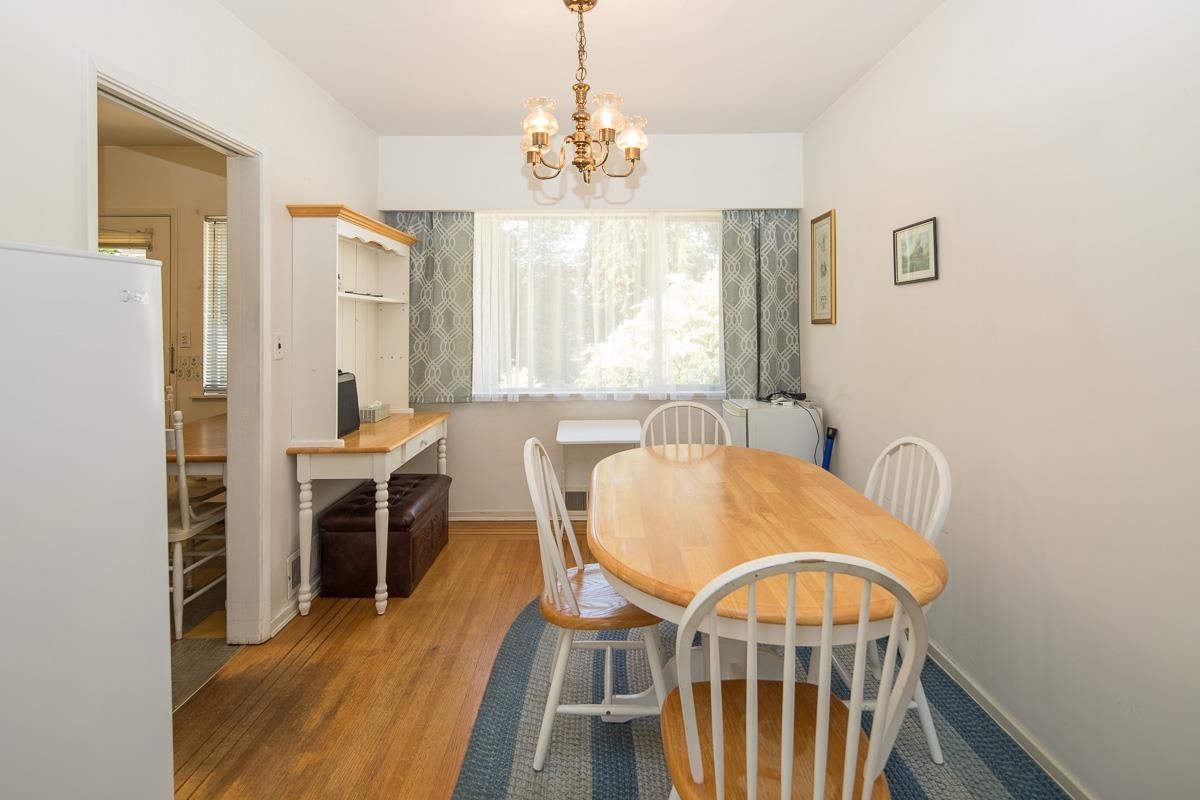 Kitchen Photo of 7985 Rosewood Street, Burnaby, BC