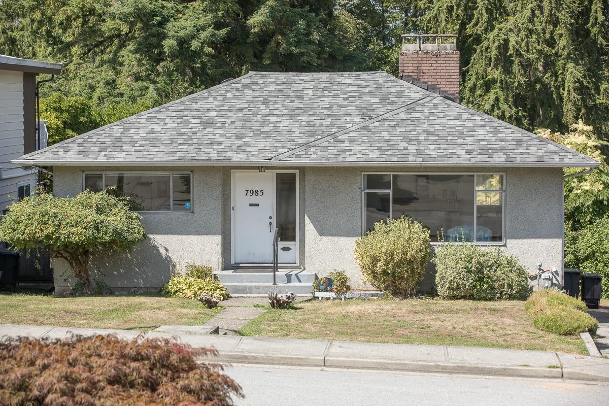 Swimming Pool Photo of 7985 Rosewood Street, Burnaby, BC