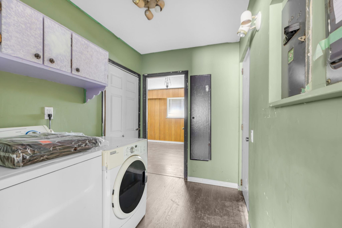 Loft / Bonus Room Photo of 8498 N 122 Street, Surrey, BC