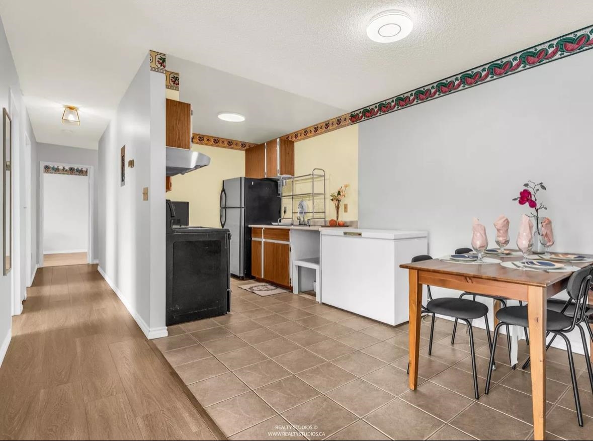 Family Room Photo of 305 7260 Lindsay Road, Richmond, BC