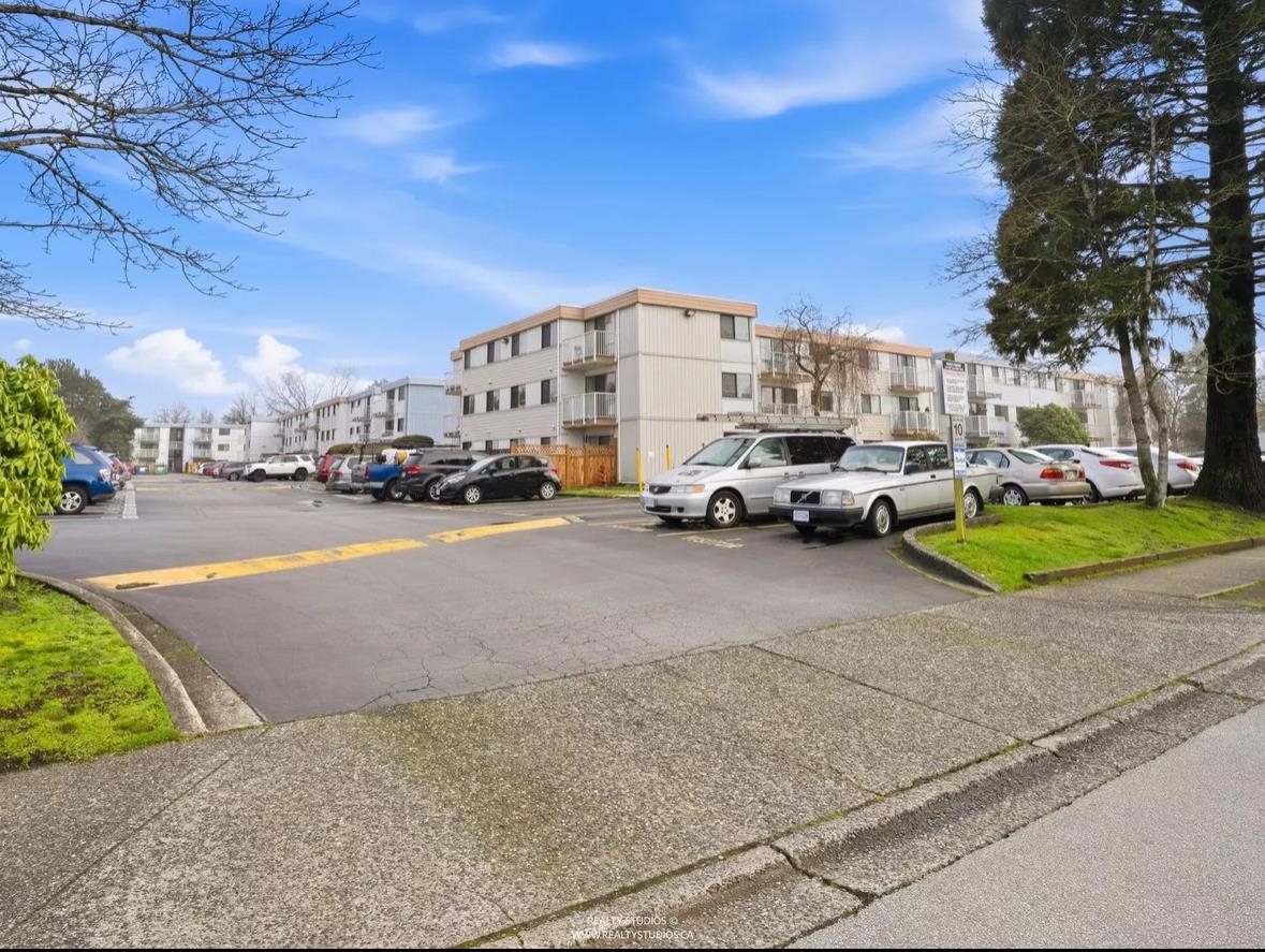 Guest Bathroom Photo of 305 7260 Lindsay Road, Richmond, BC