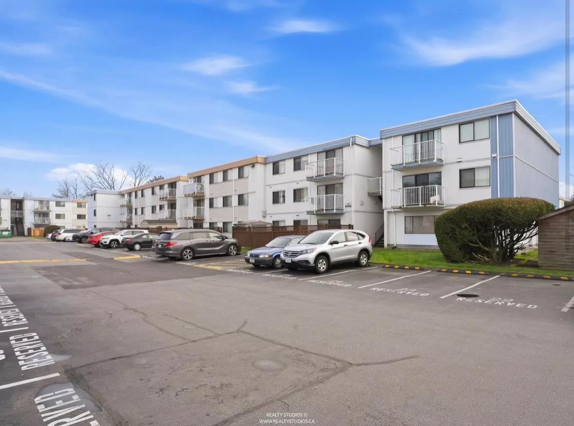 Powder Room Photo of 305 7260 Lindsay Road, Richmond, BC