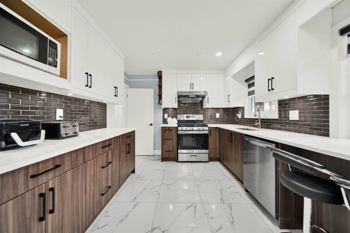 Dining Area Photo of 11465 139a Street, Surrey, BC